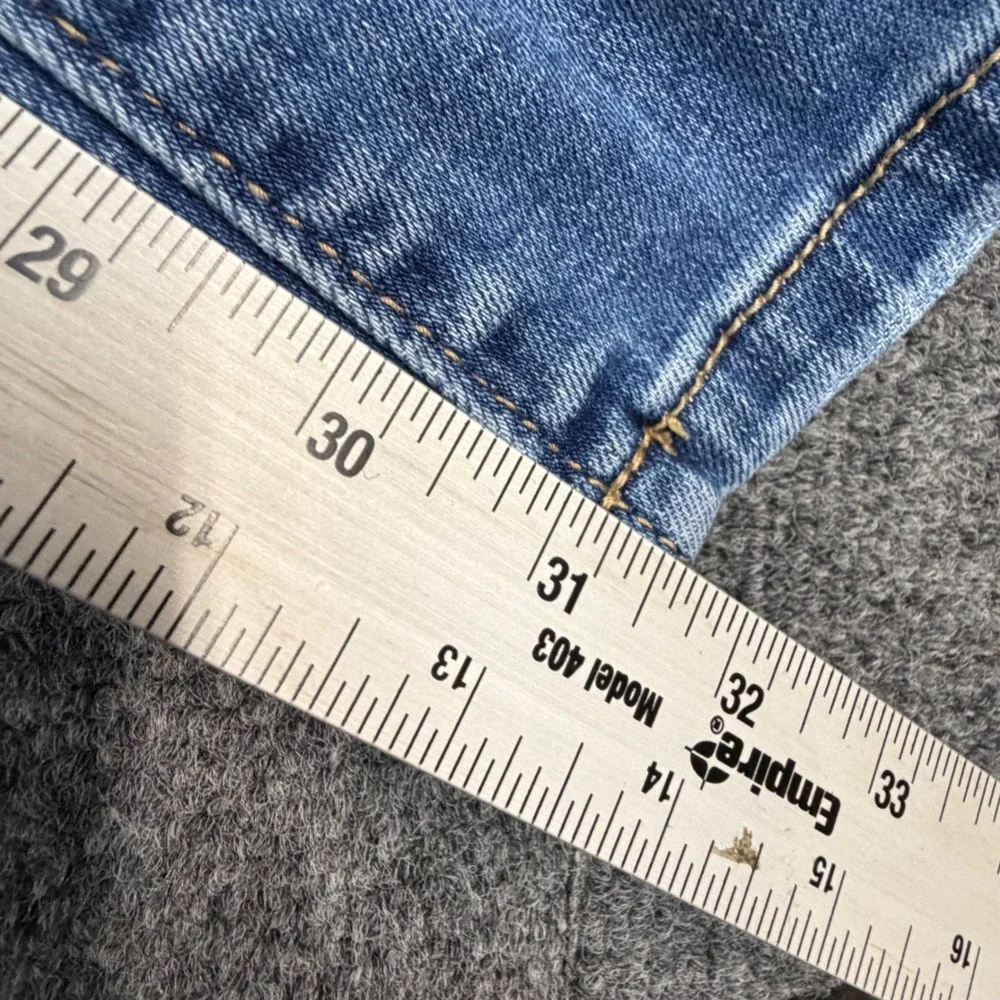 VTG BKE Payton Mid-Rise Bootcut Jeans Blue Distressed Denim Size 33x31.5 Mens